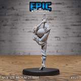 Tabletop Game Elf One Leg Stand Rückansicht