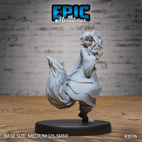 Kitsune Spirit Warrior Magic Miniatur - Vorderansicht (Medium) für Tabletop Verkauf und SammlerTabletop Miniatur Kitsune Spirit Warrior Magic - Magische Pracht im Medium-Format