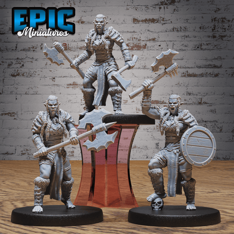 Gesamtansicht Half-Orc Marauder Miniaturen: Überblick über alle Posen der Halb-Orkin Banditin.