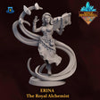 Erina - Die Königliche Alchemistin: Tabletop Miniatur mit magischem Buch